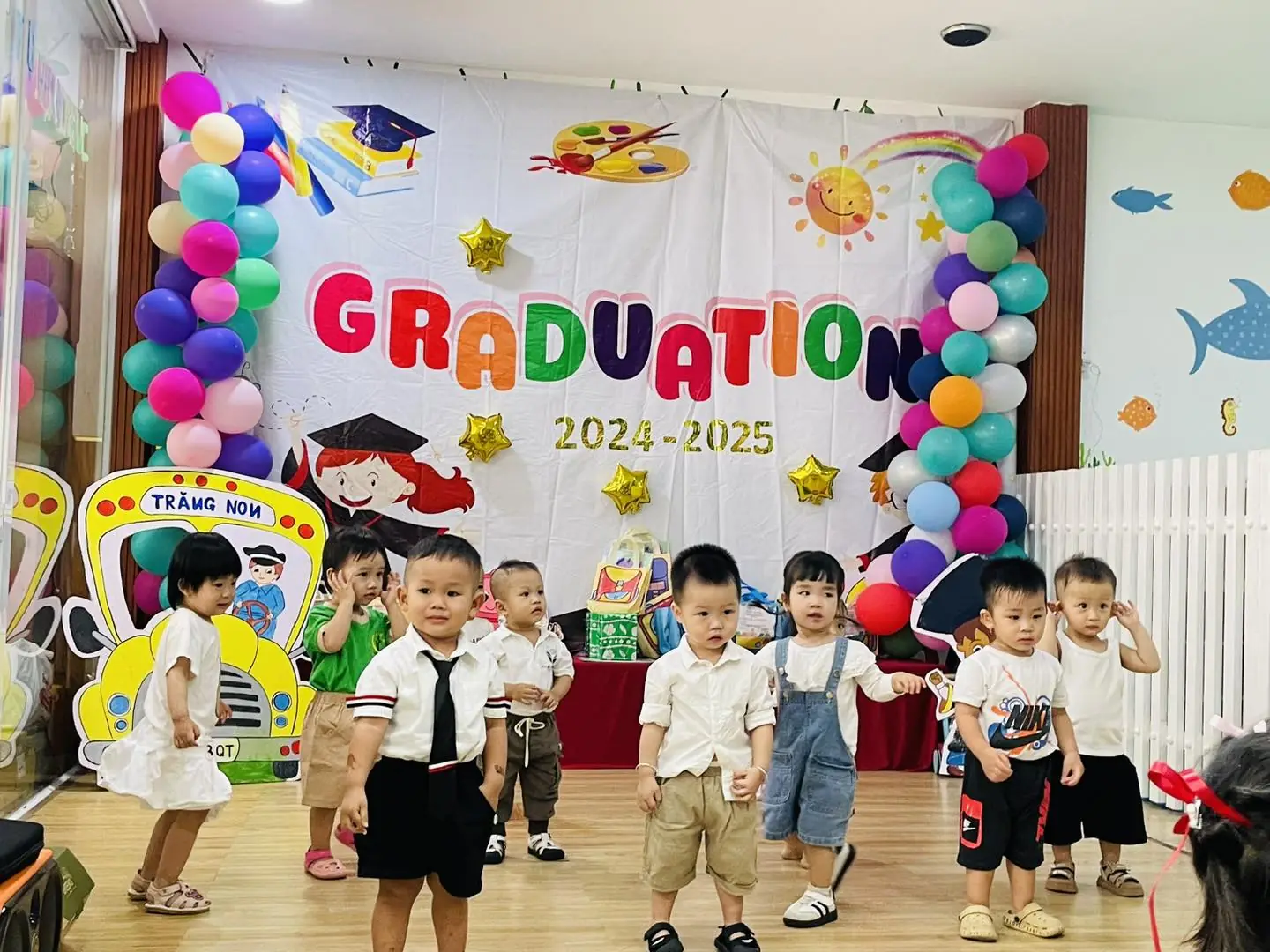 Hoạt Động Ngoại Khóa 